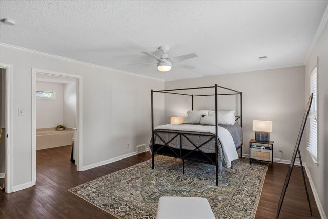 7729 RIVER BEND DR, Germantown, TN 38138