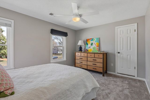 7729 RIVER BEND DR, Germantown, TN 38138