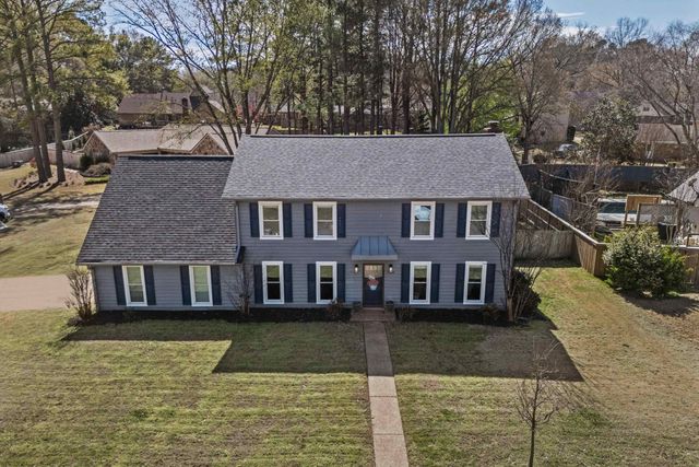 7729 RIVER BEND DR, Germantown, TN 38138