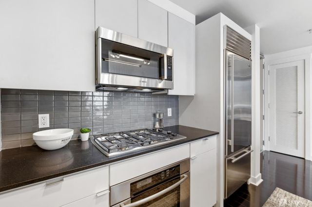 501 Beale Street 18E, San Francisco, CA 94105