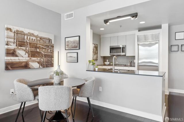501 Beale Street 18E, San Francisco, CA 94105