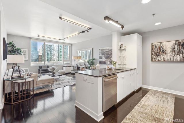 501 Beale Street 18E, San Francisco, CA 94105