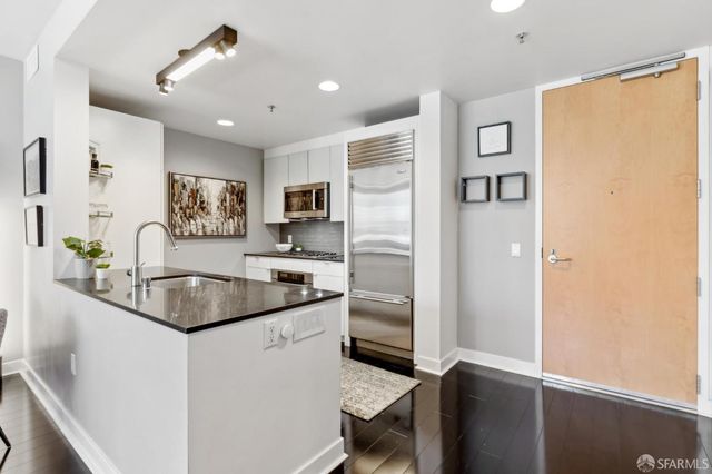 501 Beale Street 18E, San Francisco, CA 94105