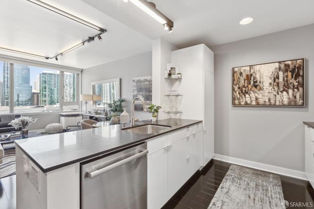 501 Beale Street 18E, San Francisco, CA 94105