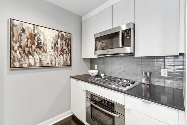 501 Beale Street 18E, San Francisco, CA 94105