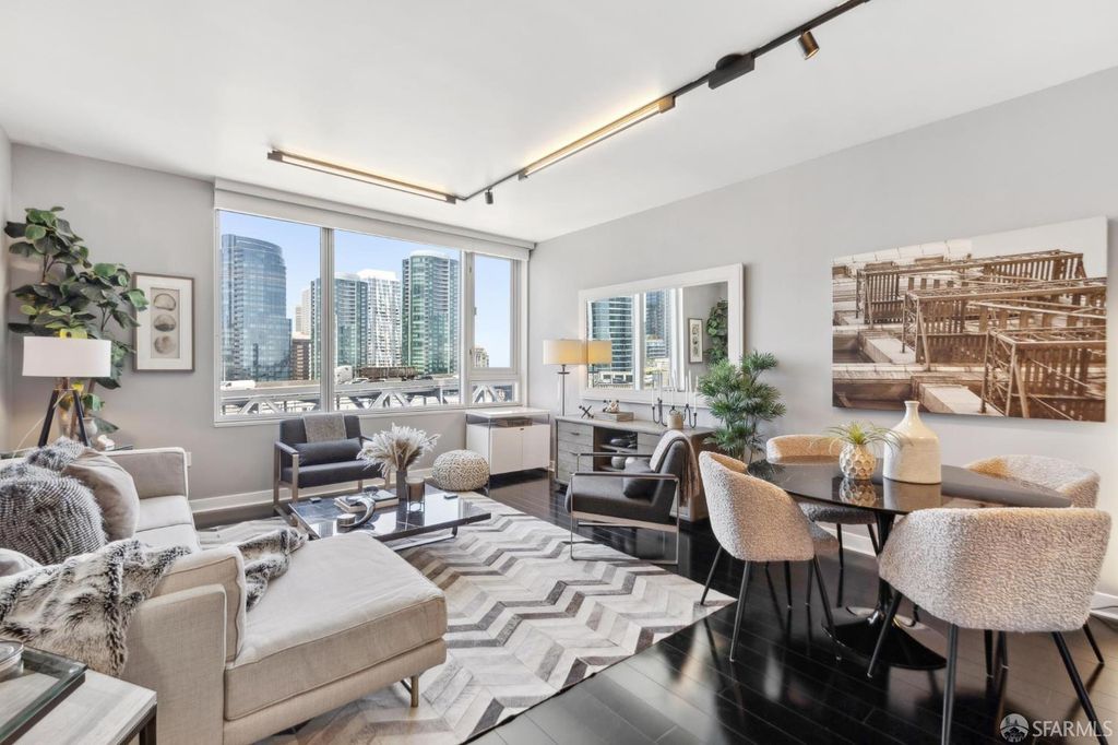 501 Beale Street 18E, San Francisco, CA 94105