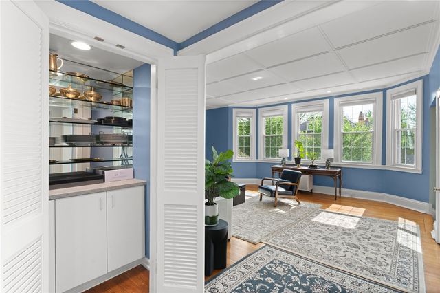 703 Saint James St, Shadyside, PA 15232