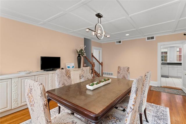 703 Saint James St, Shadyside, PA 15232