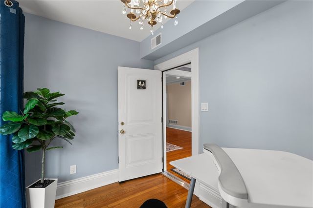703 Saint James St, Shadyside, PA 15232