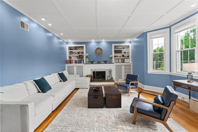 703 Saint James St, Shadyside, PA 15232