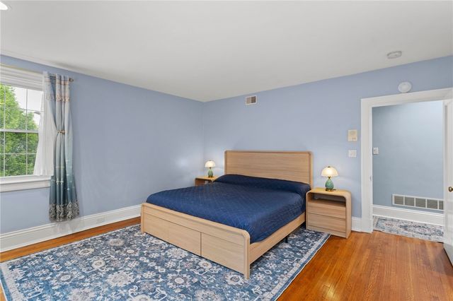703 Saint James St, Shadyside, PA 15232