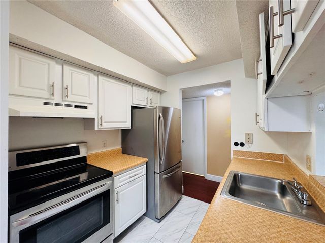 5780 Rock Island Road 377, Tamarac, FL 33319