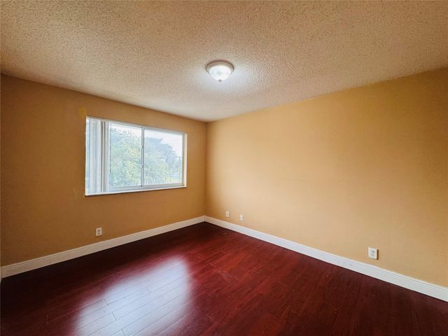 5780 Rock Island Road 377, Tamarac, FL 33319