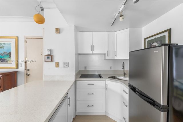 750 Pennsylvania Ave 3, Miami Beach, FL 33139