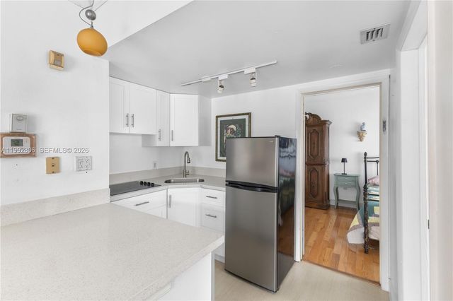 750 Pennsylvania Ave 3, Miami Beach, FL 33139