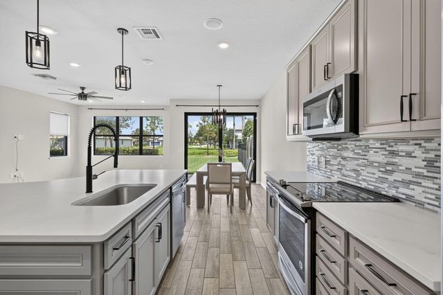 8245 CADRE NOIR Road, Lake Worth, FL 33467
