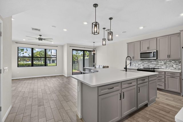 8245 CADRE NOIR Road, Lake Worth, FL 33467