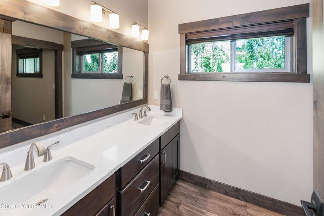 88 Palouse DR (B5), Nordman, ID 83848