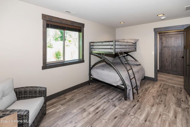 88 Palouse DR (B5), Nordman, ID 83848