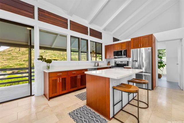864 Nana Honua Street, Honolulu, HI 96825