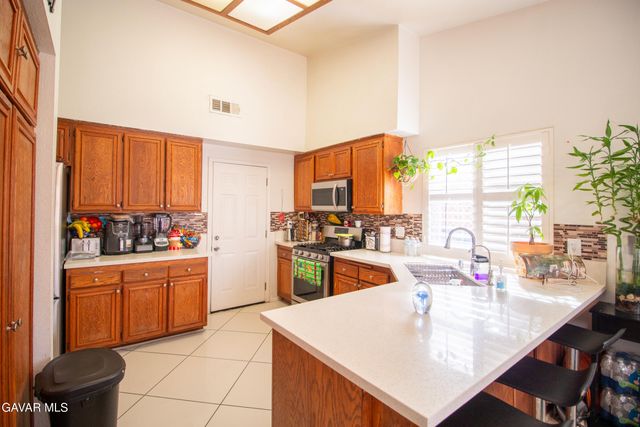 39341 Thames Ct, Palmdale, CA 93551