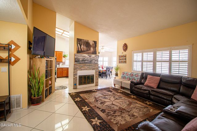 39341 Thames Ct, Palmdale, CA 93551