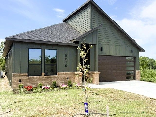 5216 Farnsworth, Fort Worth, TX 76107