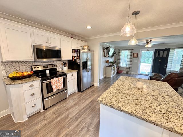 118 Kay Nursery Road, Royston, GA 30662