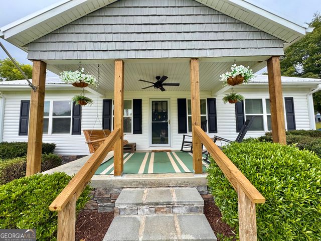 118 Kay Nursery Road, Royston, GA 30662
