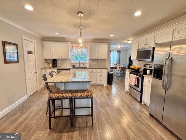 118 Kay Nursery Road, Royston, GA 30662