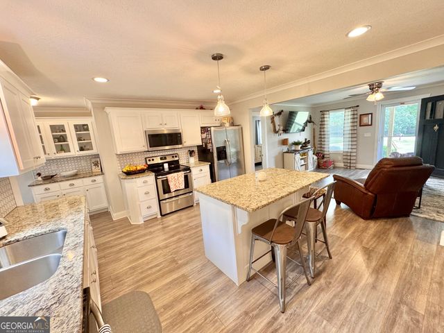 118 Kay Nursery Road, Royston, GA 30662