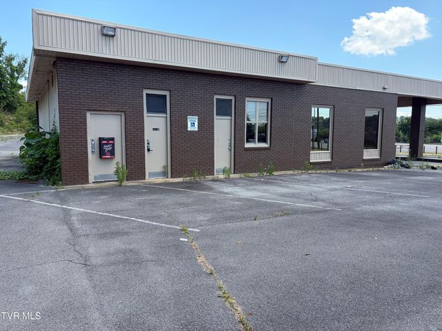 1848 East Stone Drive, Kingsport, TN 37660
