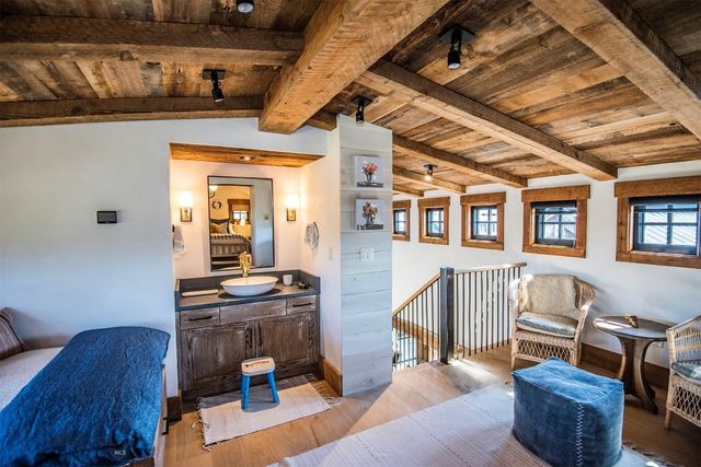 107 Eldridge Creek Trail, Livingston, MT 59047