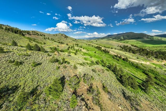 107 Eldridge Creek Trail, Livingston, MT 59047