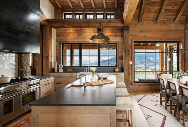 107 Eldridge Creek Trail, Livingston, MT 59047