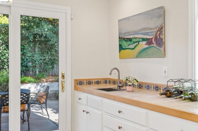 5909 Jordan Ave, El Cerrito, CA 94530
