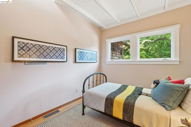 5909 Jordan Ave, El Cerrito, CA 94530