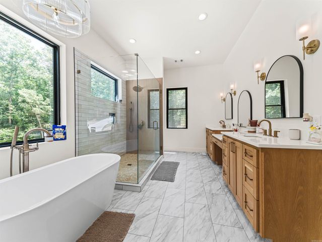 179 Rockdale Place, Hot Springs, AR 71909