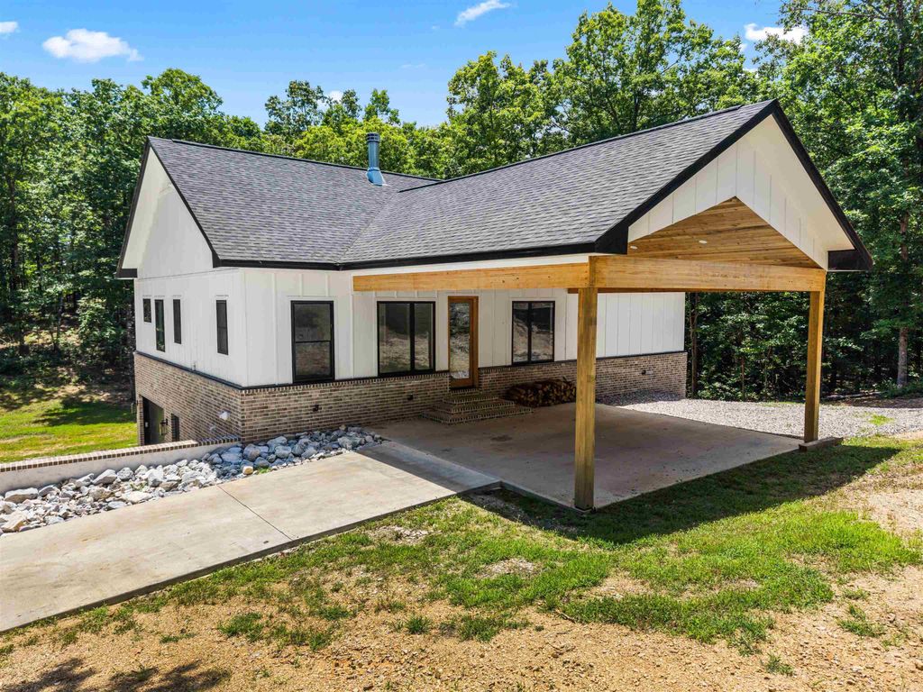 179 Rockdale Place, Hot Springs, AR 71909