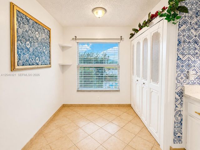 4550 NW 18th Avenue 606, Deerfield Beach, FL 33064