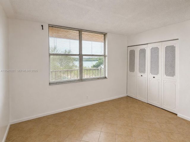 4550 NW 18th Avenue 606, Deerfield Beach, FL 33064