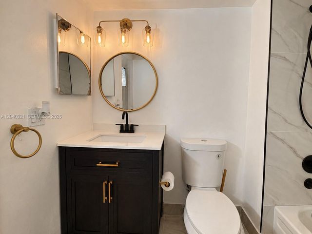 4550 NW 18th Avenue 606, Deerfield Beach, FL 33064