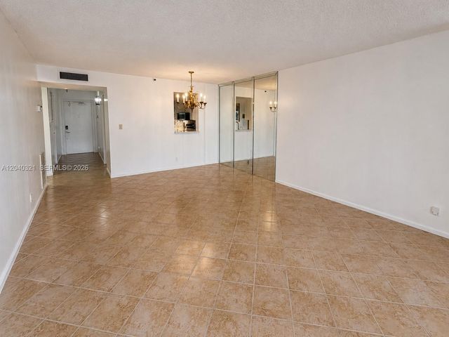 4550 NW 18th Avenue 606, Deerfield Beach, FL 33064