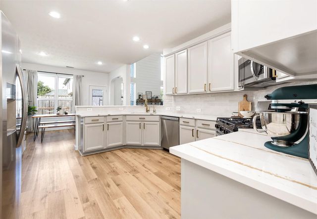 13611 Cotton Way, Mont Belvieu, TX 77523