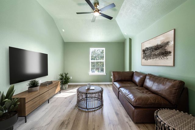 13611 Cotton Way, Mont Belvieu, TX 77523