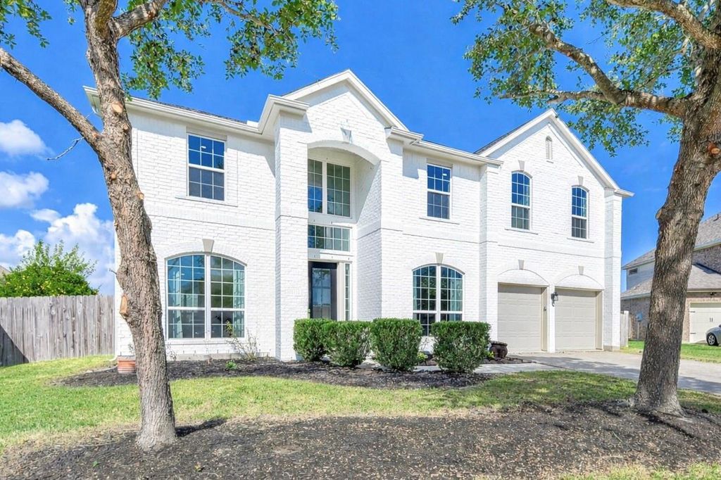 13611 Cotton Way, Mont Belvieu, TX 77523