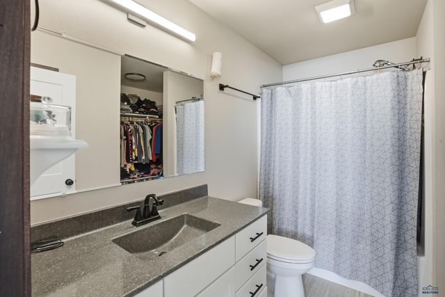 5520 COAL BANK DR, Rapid City, SD 57701