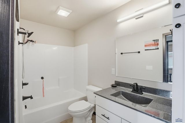 5520 COAL BANK DR, Rapid City, SD 57701