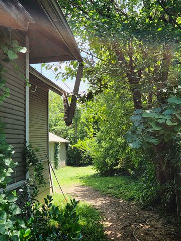1120 W Main Street, Denison, TX 75020