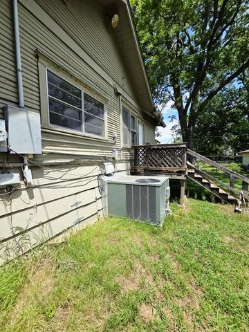 1120 W Main Street, Denison, TX 75020
